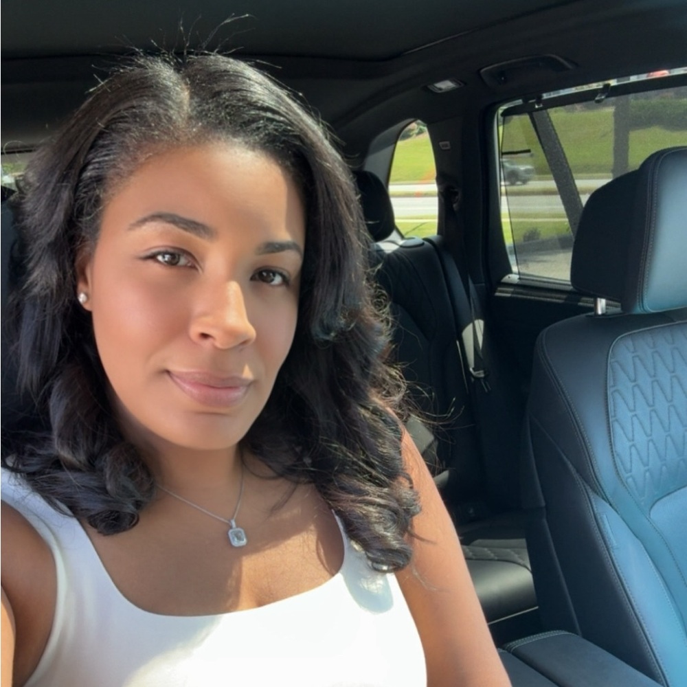 Meet your Posher, Tuesday